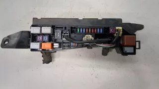 9008082021 Блок предохранителей Toyota Corolla E120 Арт 20059832, вид 4