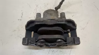 1682875,AV612B294AA,1707899,AV612B135CB Суппорт тормозной передний правый Ford Focus 3 restailing Арт 20344690, вид 2