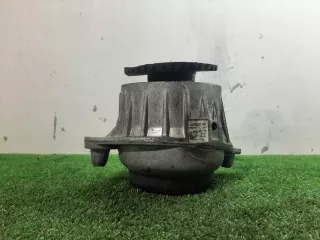A2052407600,2052407600 Подушка крепления двигателя Mercedes C W205 Арт 00281766, вид 1
