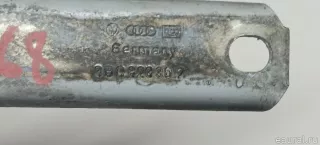 3B0823302 VAG Петля капота правая Audi A4 B5 Арт E103084768, вид 4