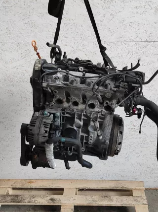 AUC Двигатель Volkswagen Lupo Арт 51786, вид 2