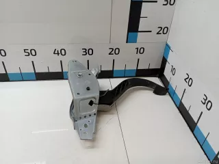 672702 GM Педаль сцепления Opel Astra H Арт E90455243, вид 3