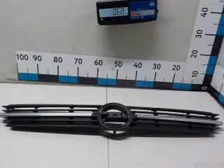 4410138 GM Решетка радиатора Opel Vivaro A Арт E52471209, вид 2