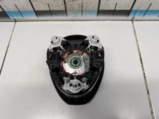 13496296 GM Подушка безопасности в рулевое колесо Opel Corsa E Арт E31643602, вид 3