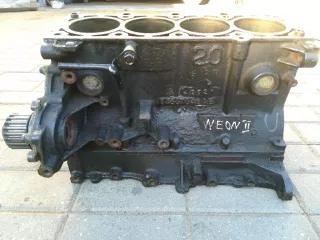 04667642AE Блок цилиндров Chrysler Neon 2 Арт 146973, вид 1