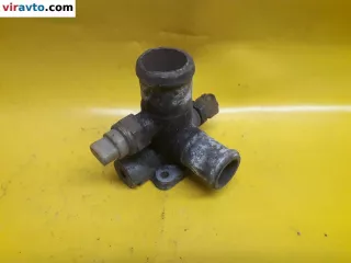 026121133 Фланец (тройник) системы охлаждения Audi 80 B3 Арт 129945, вид 1