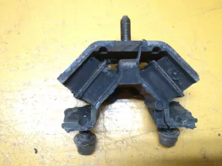 7700785949 Подушка крепления двигателя Renault 19 2 Арт 169031, вид 2