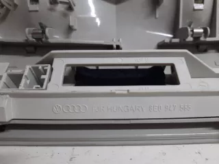 8e0947565 Фонарь салона (плафон) Audi A3 8P Арт 177401, вид 3