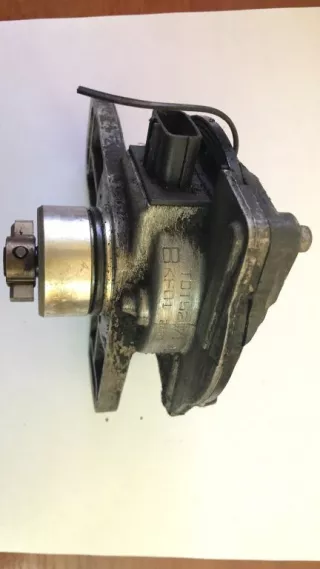 t0t52071a, kf01 Распределитель зажигания (трамблёр) Mazda Xedos 6 Арт 190884, вид 3