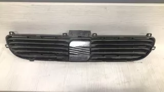 1l0853653b Решетка радиатора Seat Toledo 1 Арт 194429
