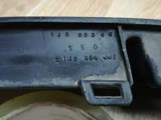 1J5853665 Заглушка (решетка) в бампер Volkswagen Jetta 4 Арт 197544, вид 3
