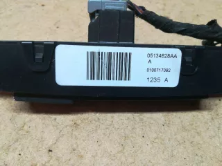 05134628AA Кнопка аварийной сигнализации Dodge Caravan 4 Арт 200216, вид 2