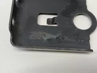 5252133100 Toyota Кронштейн решетки радиатора Lexus ES 7 Арт E103025299, вид 2