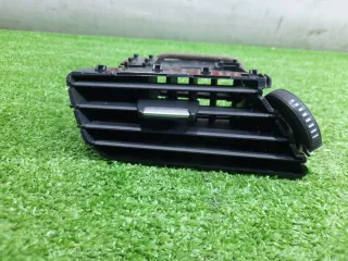 64229292739, 9292739 Дефлектор воздушный BMW X1 F48 Арт 40607, вид 2
