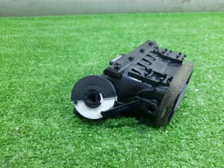 64229292739, 9292739 Дефлектор воздушный BMW X1 F48 Арт 40607, вид 4