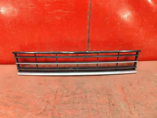 3AA853677A РЕШЕТКА БАМПЕРА Volkswagen Passat B7 Арт MB89613
