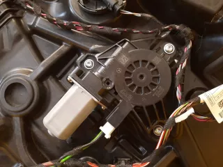 A0997602102 Стекло двери задней левой Mercedes GLE W167 Арт AL15308739736_2, вид 4