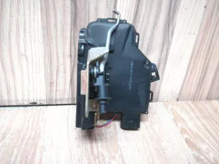 4B1837016B Замок двери задней правой Audi A6 C5 (S6,RS6) Арт 1_769, вид 4