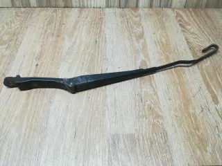 357955409A Щеткодержатель (поводок стеклоочистителя, дворник) Volkswagen Passat B3 Арт 1_6800, вид 1