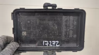 84181112 Крышка блока предохранителей Chevrolet Malibu 9 Арт 20189300, вид 2