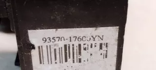93570-17600YN Кнопка стеклоподъемника переднего правого Hyundai Matrix Арт 2096063, вид 4