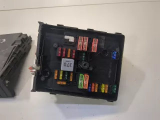01718130 Блок предохранителей Seat Leon 2 Арт 8611874, вид 3