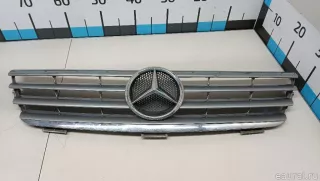 2038801083 Mercedes Benz Решетка радиатора Mercedes C W203 Арт E103095857, вид 1