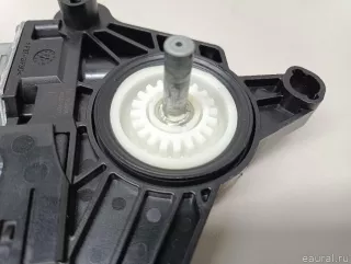 2469063100 Mercedes Benz Моторчик стеклоподъемника Mercedes A W176 Арт E103003001, вид 6