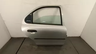 1077079 Стекло двери задней правой Ford Mondeo 2 Арт 11360379, вид 1