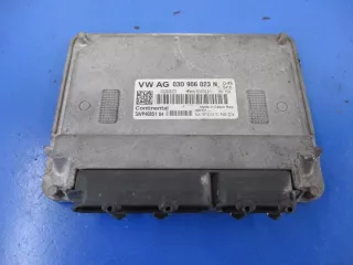 03D906023N Блок управления двигателем Skoda Fabia 2 Арт e876031, вид 1