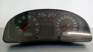 3B0919861B Щиток приборов (приборная панель) Volkswagen Passat B5 Арт e1276560, вид 1