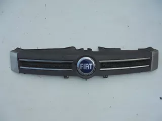  Решетка радиатора Fiat Panda 2 Арт e1421649, вид 1