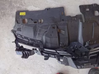 622563184R Решетка радиатора Renault Clio 4 Арт e1438728, вид 5