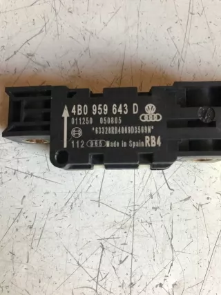 4B0959643D Датчик удара Audi A3 8P Арт e1474676, вид 3