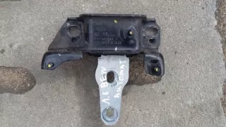  Подушка крепления КПП Ford Fiesta 5 Арт e1812686, вид 1