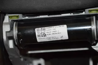 8W0864283A Подлокотник Audi A4 B9 Арт e1828759, вид 2