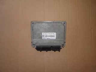 03E906023AM Блок управления двигателем Seat Ibiza 5 Арт e2295703, вид 1
