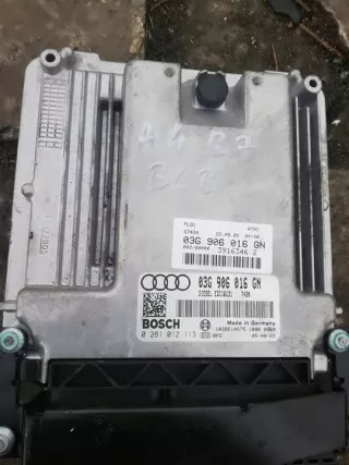 0281012113 Блок управления двигателем Audi A4 B7 Арт e2514986, вид 1