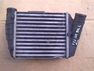 8E0145806L Интеркулер Audi A4 B7 Арт e3157229, вид 1