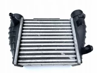 8E0145806Q Интеркулер Audi Q7 4M Арт e3159130, вид 2