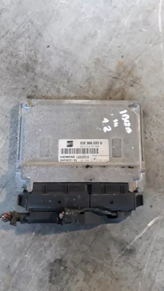 03E906033D Блок управления двигателем Seat Ibiza 3 Арт e3248994, вид 1
