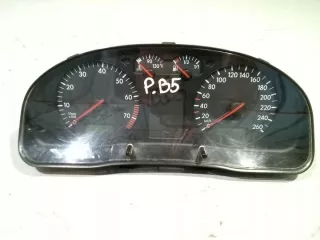3B0919881F Щиток приборов (приборная панель) Volkswagen Passat B5 Арт e3904205, вид 1
