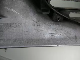 7700834200 Решетка радиатора Renault Megane 1 Арт e4143253, вид 7
