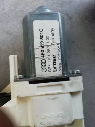 4F0959801C Моторчик стеклоподъемника Audi A6 C6 (S6,RS6) Арт e4191207, вид 2