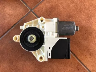 827306548R Моторчик стеклоподъемника Renault Megane 3 Арт e4200045, вид 2