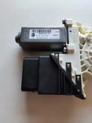 1K0959704N Моторчик стеклоподъемника Seat Leon 2 Арт e4200942, вид 2