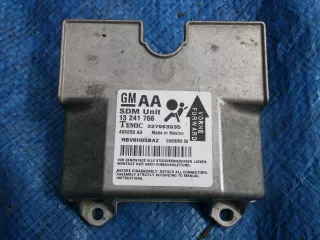 13241766 Блок AirBag Opel Zafira B Арт e4234179, вид 1