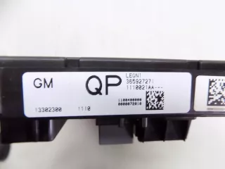 13302300 Блок предохранителей Opel Astra J Арт e4286074, вид 3