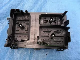 13343765 Блок предохранителей Opel Astra J Арт e4286305, вид 3