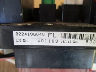 82241SG040 Блок предохранителей Subaru Forester SG Арт e4292660, вид 4
